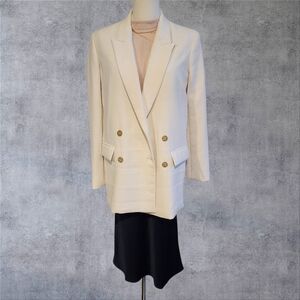 Aritzia/Wilfred Cream‎ Double-Breasted Blazer